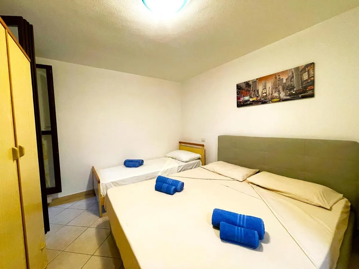 Apartment Ferienwohnung Calasinzias - Lower Level With Garden - 500M From The Beach Costa Rei Italien